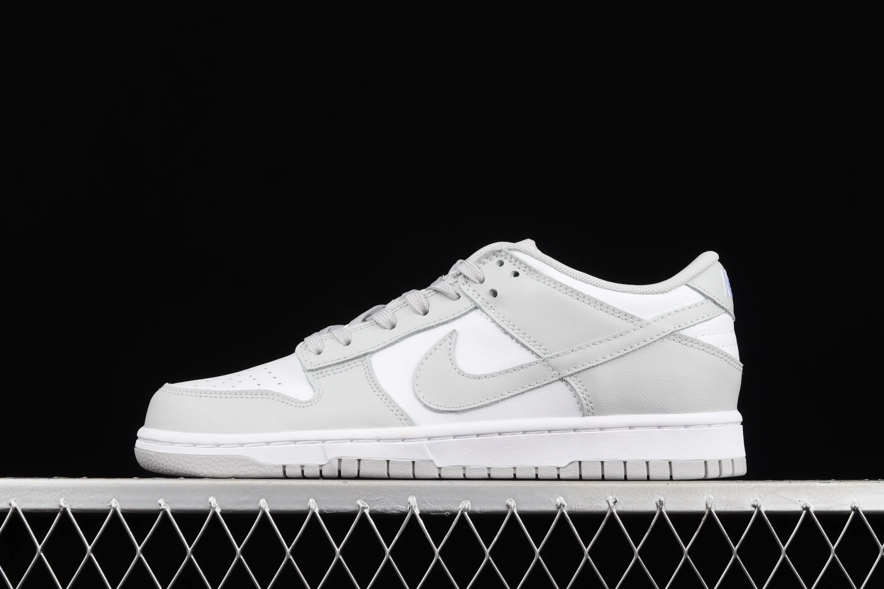 All categories Nk SB Dunk series Nk SB Dunk Low low-top sneakers Nk SB Dunk Low Prm SB smashed backboard fashion casual sneakers DD1391-103
